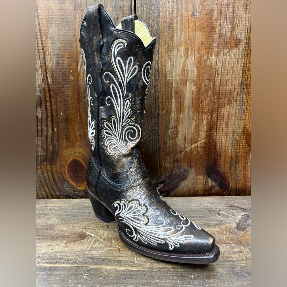IVE WEST- Mineral cowgirl fashion boot
